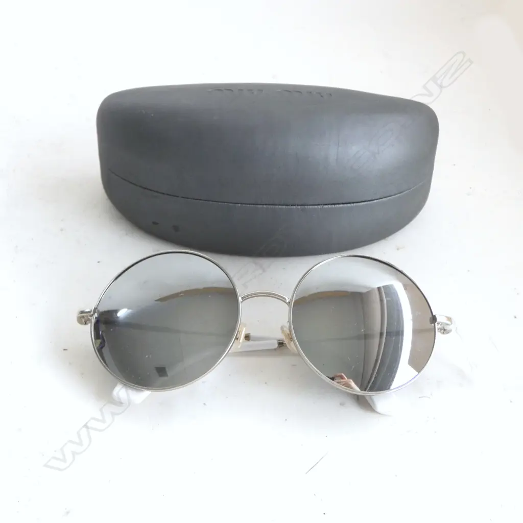 PR MIU MIU SUNGLASSES, ROUND REFLECTIVE Image 1++