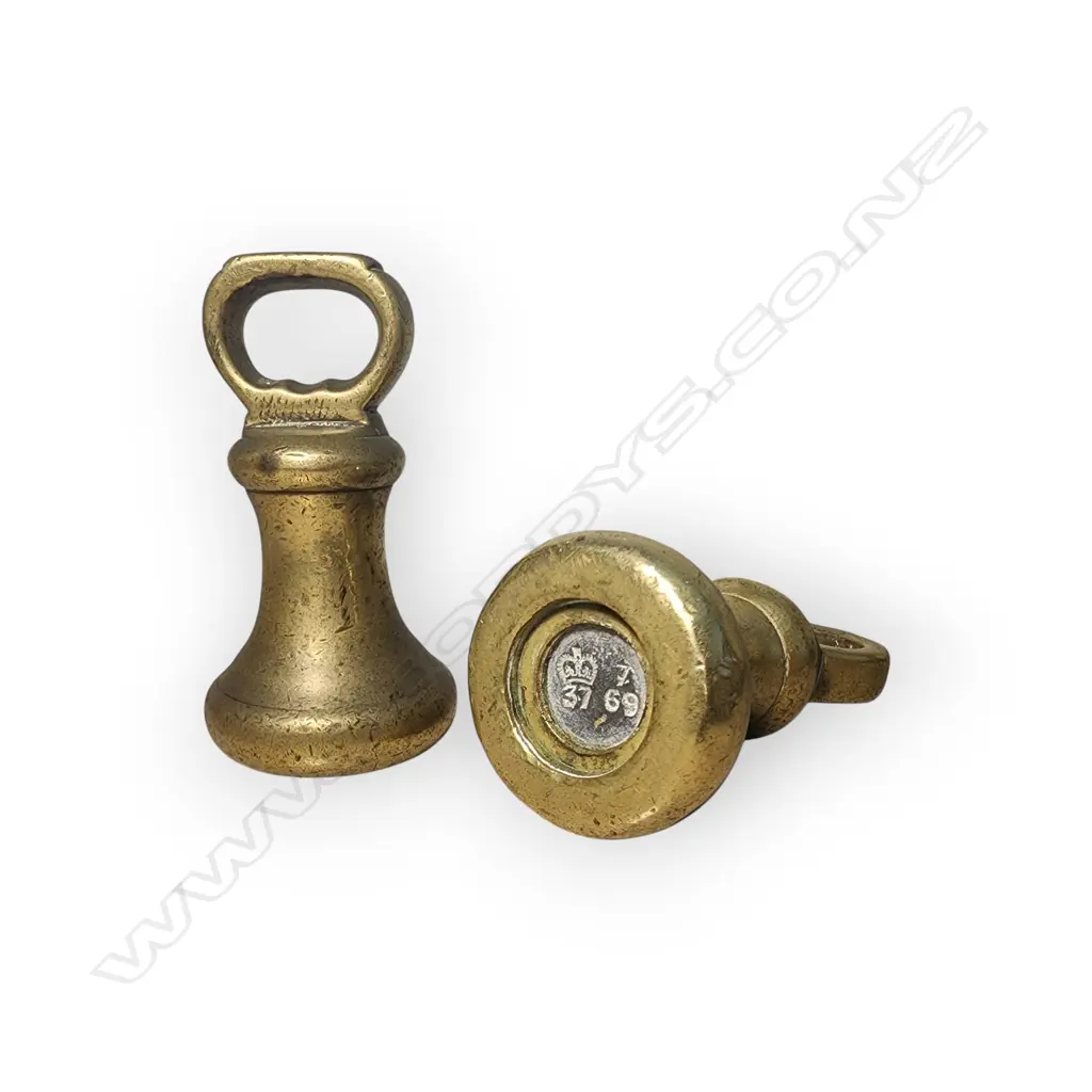 TWO VICTORIAN BRASS WEIGHTS Image 1++