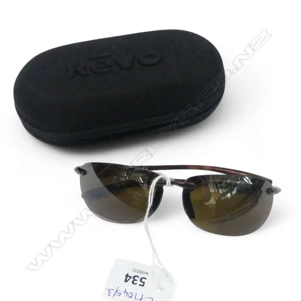 PR REVO SUNGLASSES, MADE IN ITALY, CASED Image 1++