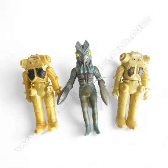 2 VINTAGE PLASTIC JAPANESE ROBOT FIGS, H.160mm & CHINESE LOBSTER MAN, H.180mm