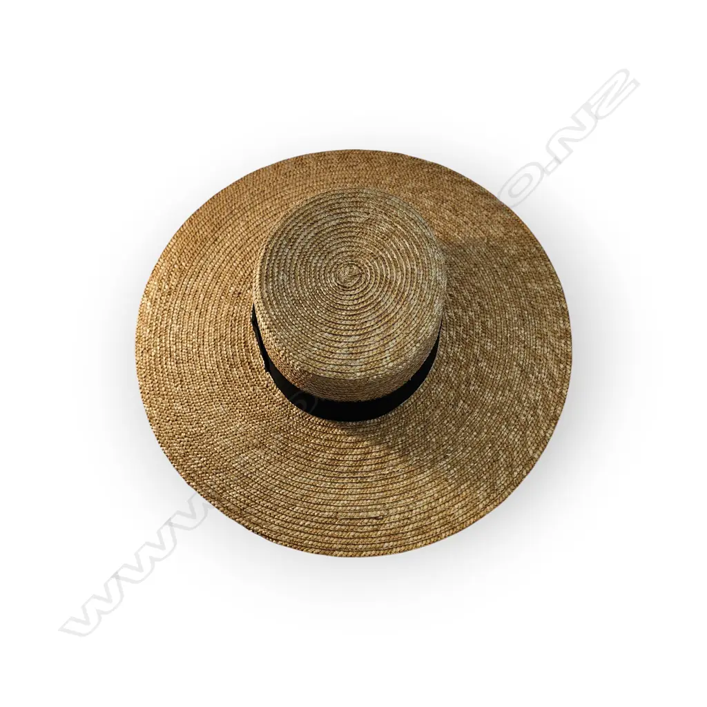 HAND CRAFTED "HILLS BEATRICE BOATER" NATURAL HAT Image 1++