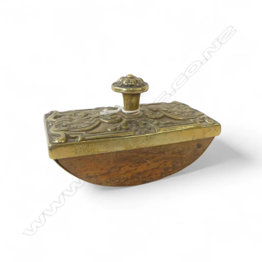 Cast Brass topped Desk blotter for removing excess ink from writing with fountain pen. L.120mm Image 1++