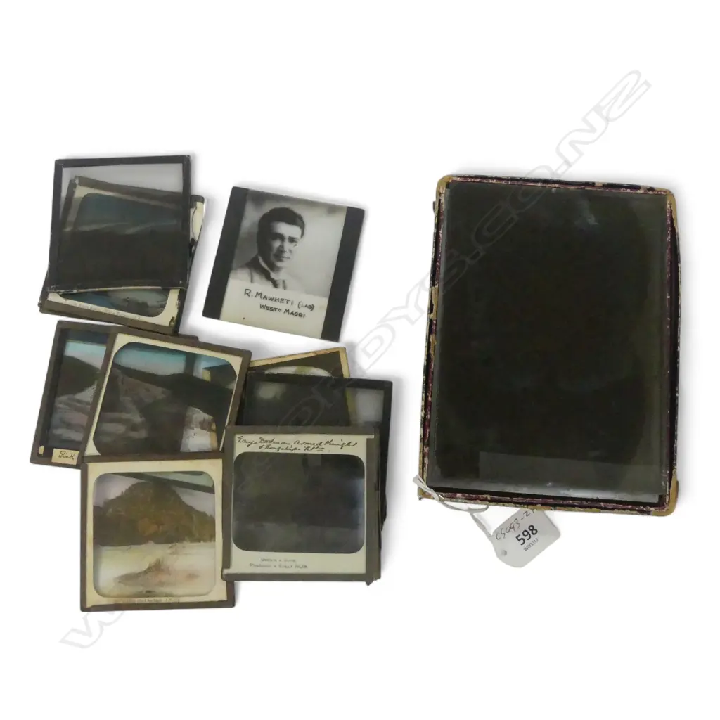 ASST. N.Z. MAGIC LANTERN SLIDES, PHOTOGRAPHIC PLATES etc Image 1++