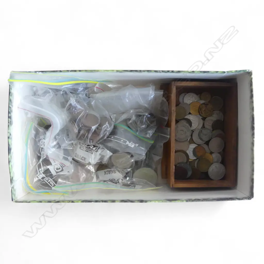 ASST. WORLD COINS OF MOSTLY GREAT BRITAIN & NORTHERN IRELAND Image 1++