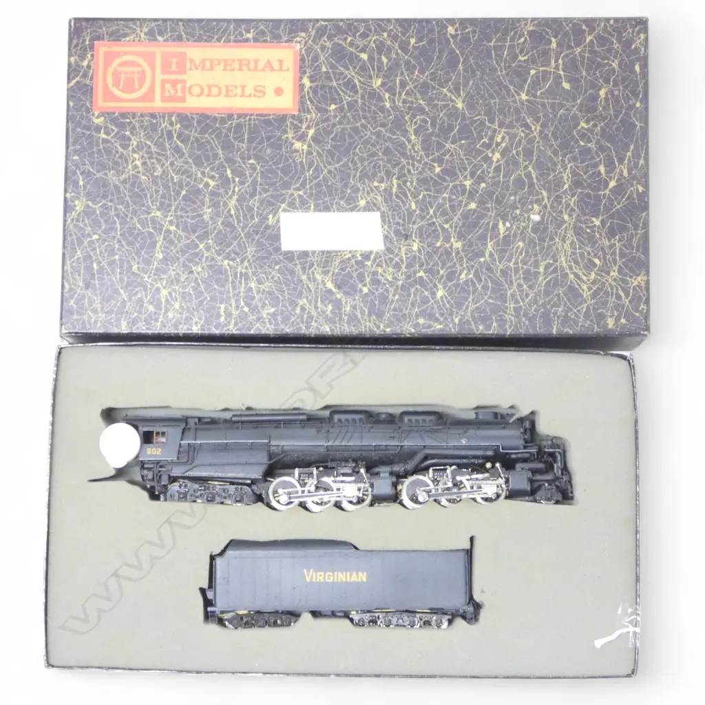 MINT & BOXED OO GAUGE ELECTRIC VIRGINIAN ENGINE & TENDER Image 1++