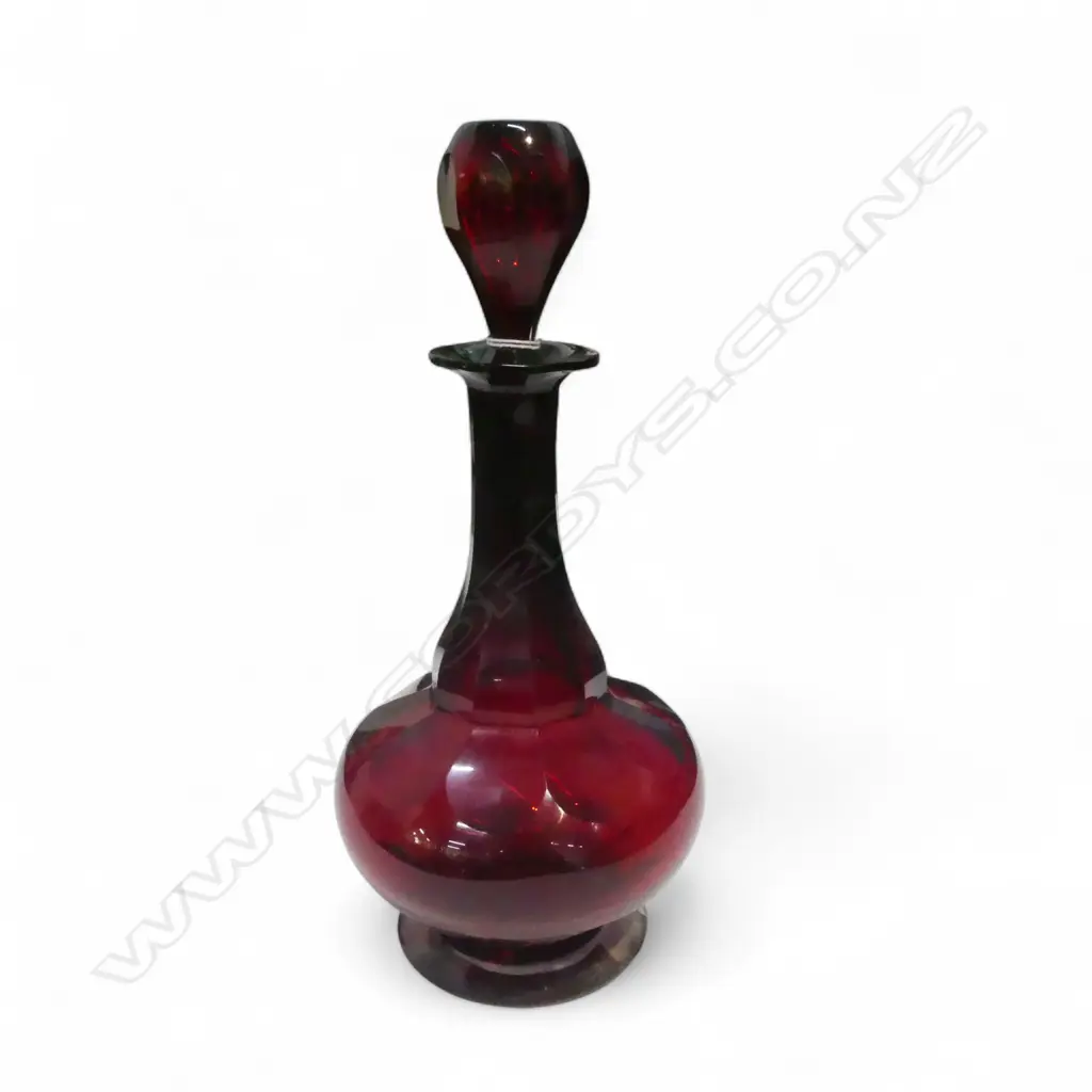 RED CRYSTAL DECANTER H.320mm Image 1++