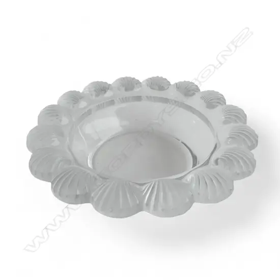 LALIQUE BOWL w. SHELL RIM 200mm dia 1 minor chip under rim