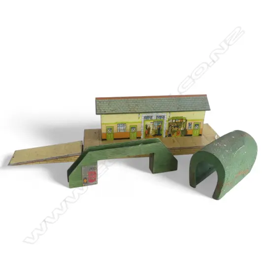 VINTAGE MECCANO/HORNBY STATION L.425mm + BRIDGE & TUNNEL