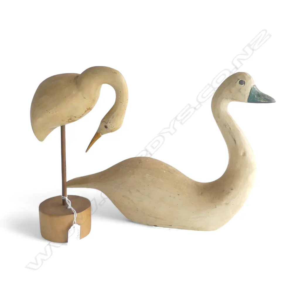 2 WOODEN DUCK DECOYS, 1 ON STAND H.300mm Image 1++