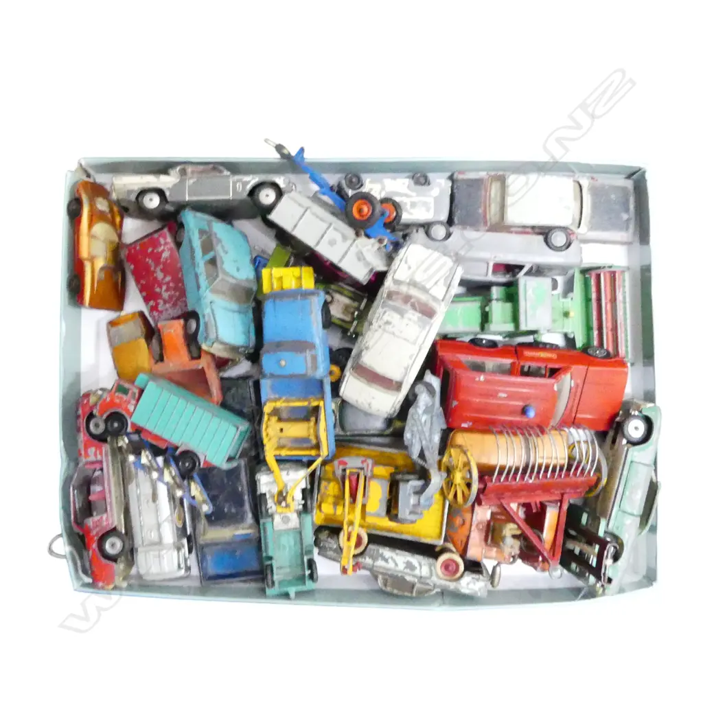 ASST. VINTAGE MODEL CARS/VEHICLES, DINKY, FUN HO, MATCHBOX, CORGI Image 1++