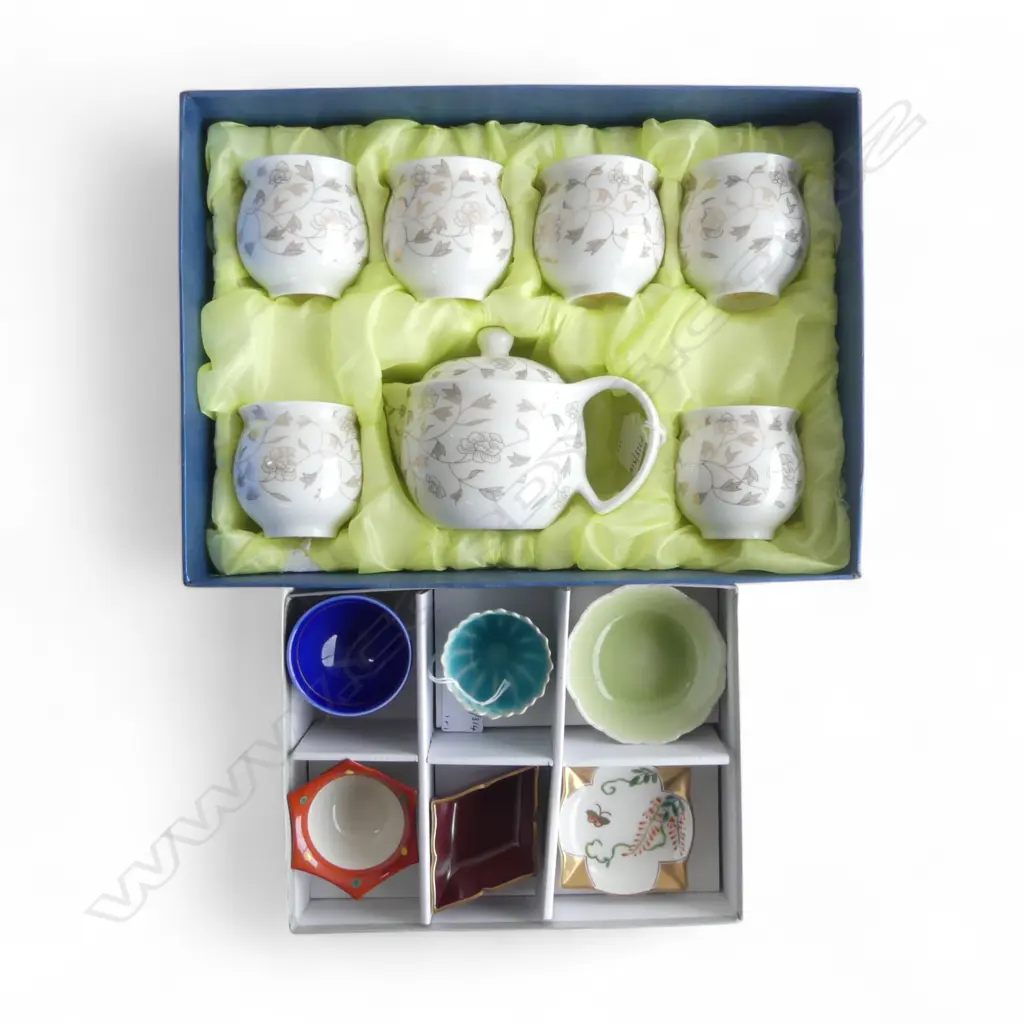boxed oriental teaset l350mm & boxed 6pc condiment set l250mm Image 1++