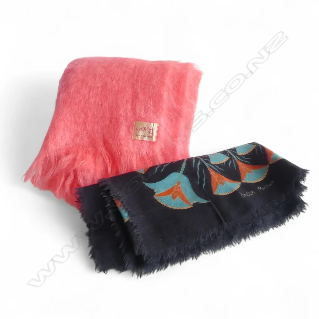 'ALL MOHAIR PILE made in Scotland' BLANKET + 'BRITISH MUSEUM' patterned clothe Image 1++