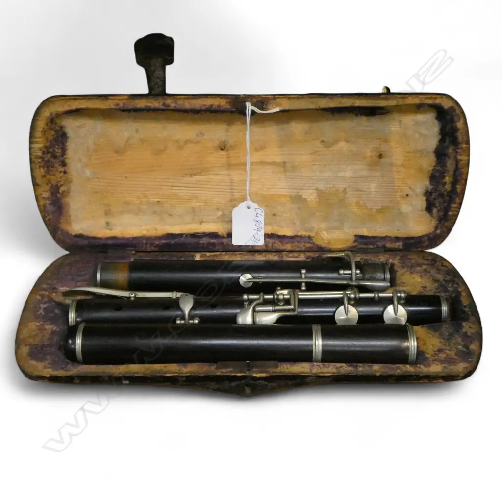 OLD CASED FLUTE  Image 1++