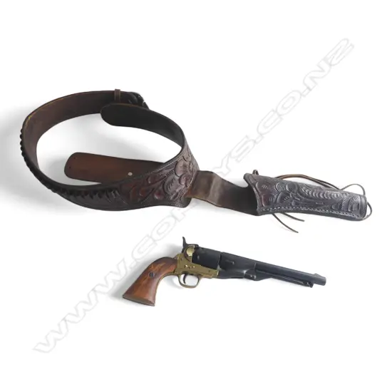 EMBOSSED LEATHER GUN BELT w. REPRODUCTION REVOLVER