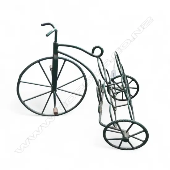 IRON TRIKE FORM WINE RACK L.620mm