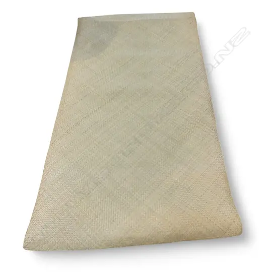 WOVEN MAT HARAKEKE WHARIKI