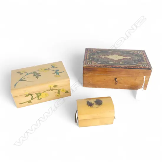 3 VINTAGE SMALL decorated BOXES largest W.190mm 