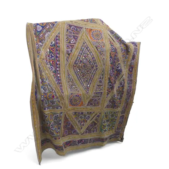 INDIAN BLANKET w. EMBROIDERY & MIRRORS
