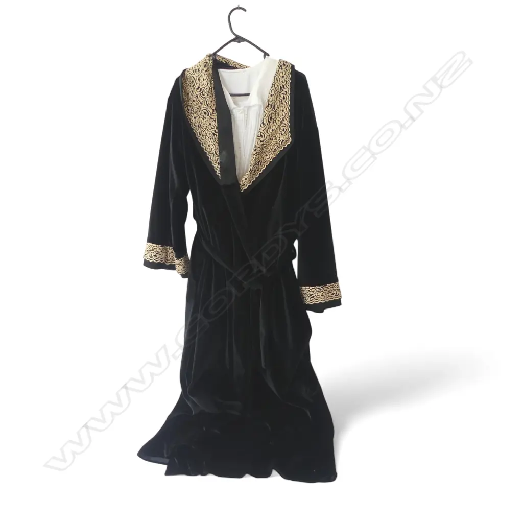 VELVET AND EMBROIDERED DRESSING GOWN/HOUSE COAT AND ANTIQUE LINEN NIGHTGOWN Image 1++