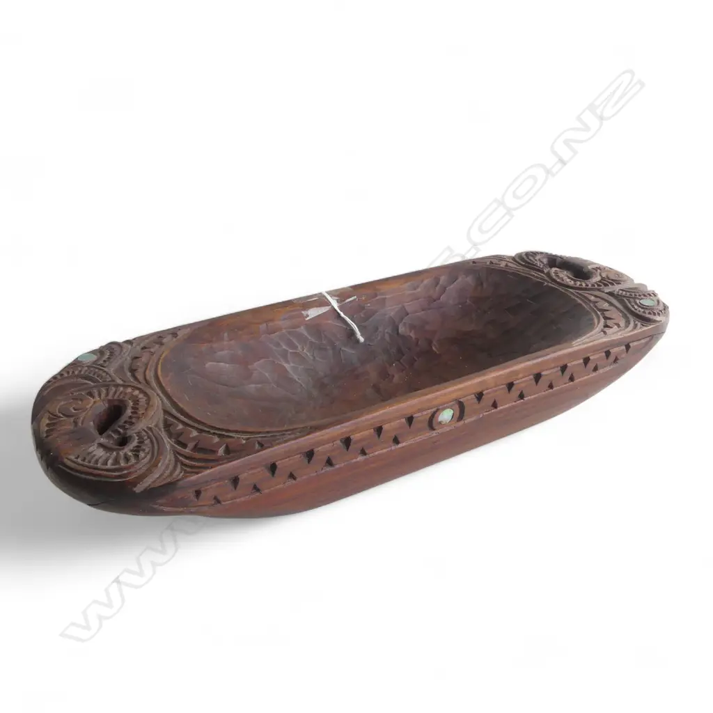 MAORI CARVED WOODEN BOWL L.405mm Image 1++