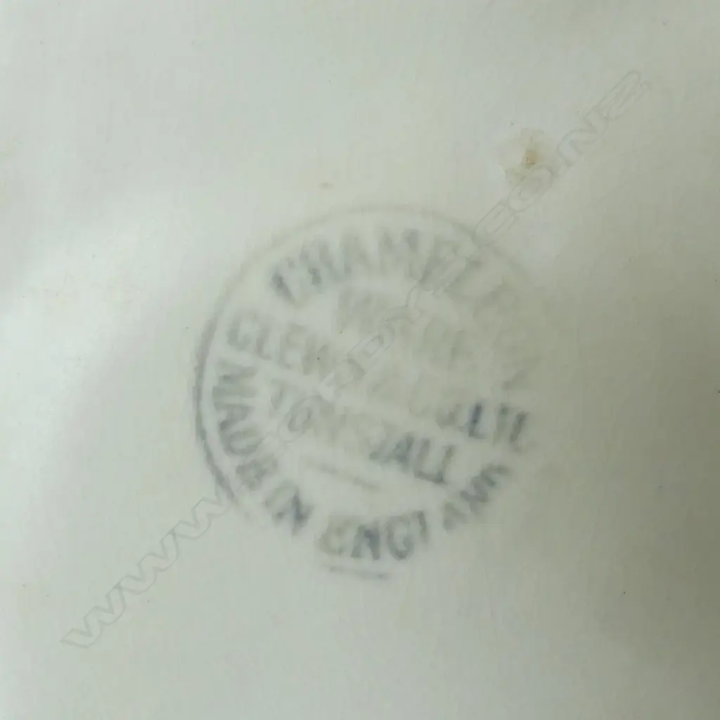 6 PCE CLEWS CHAMELEON WARE; 2 TEAPOTS, 2 TRAYS, JUG & SIFTER Image 1++