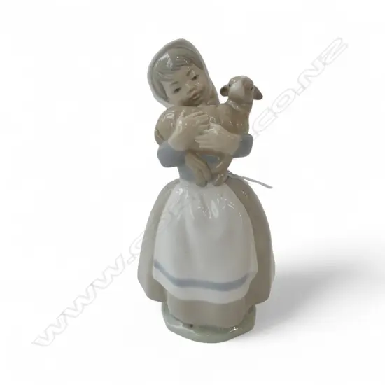 NAO FIGURINE H.220mm