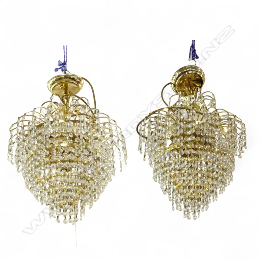 PR BRASS & DROPLET CHANDELIERS Image 1++