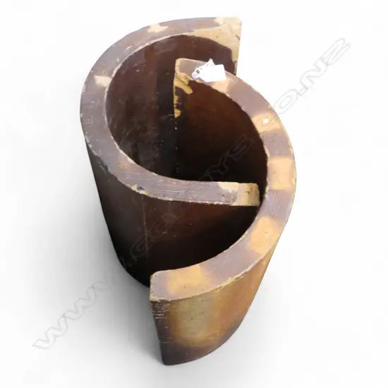 2 1/2 ROUND CHIMNEY COWLS H.475mm