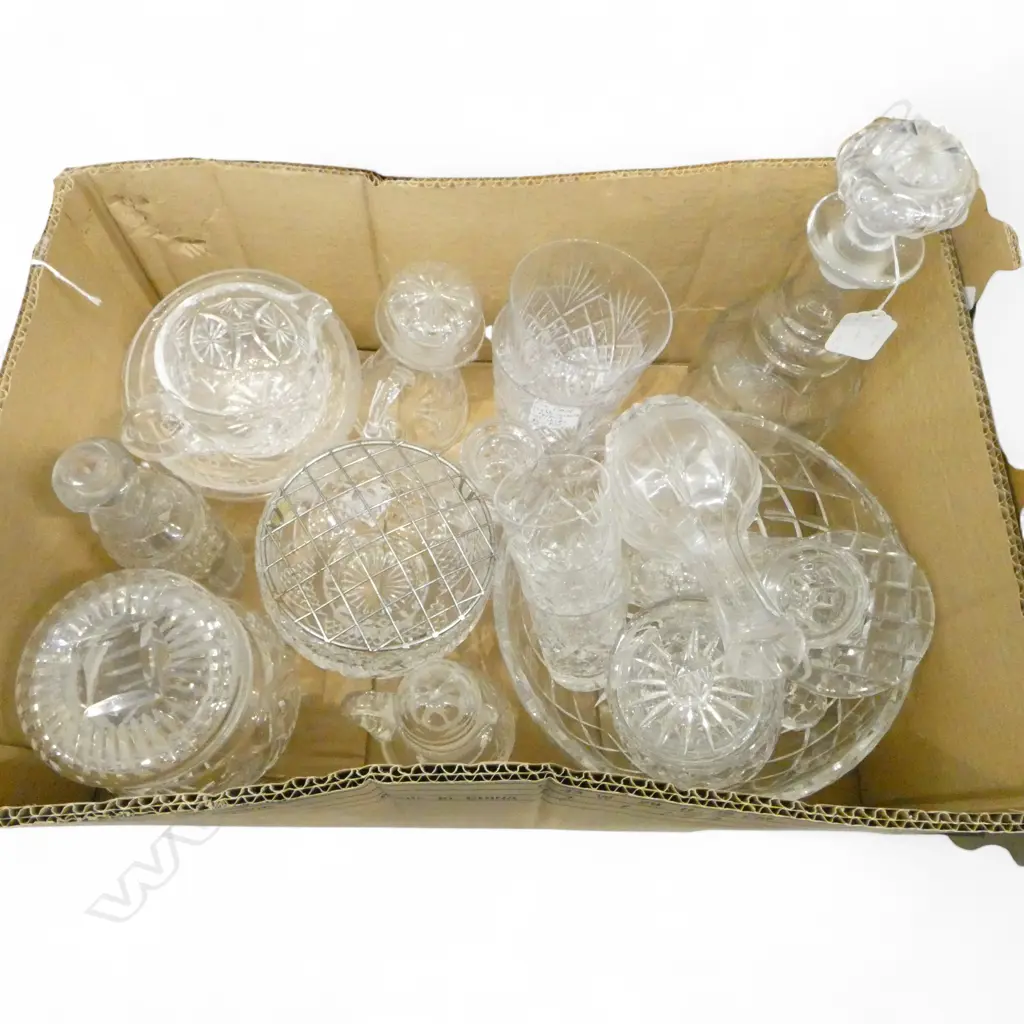 ASST. CUT CRYSTAL & GLASS Image 1++