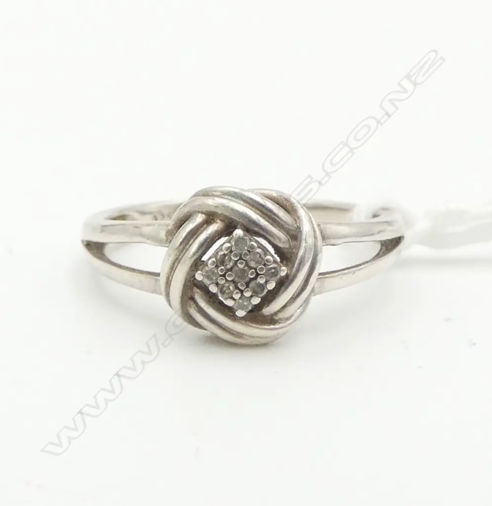 SILVER DIAMOND KNOT RING SIZE P Image 1++
