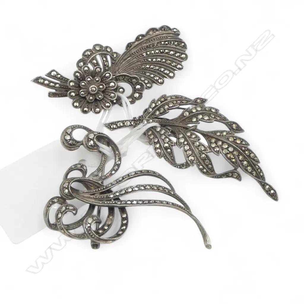 3 VINTAGE SILVER & MARCASITE BROOCHES 1 with some marcasites missing Image 1++