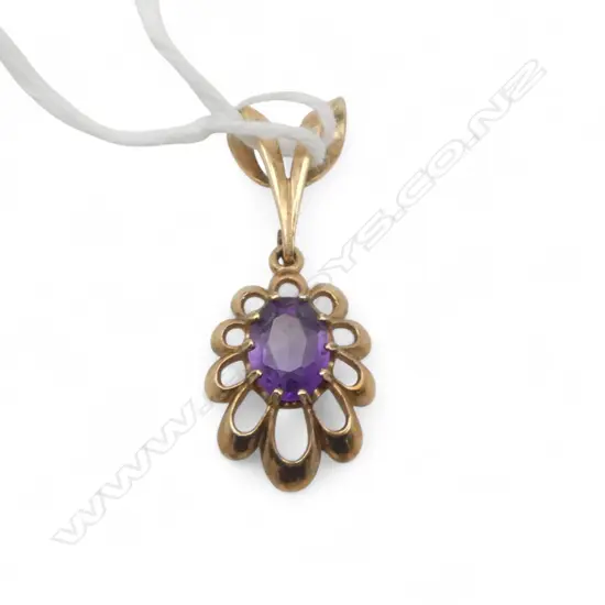 9ct AMETHYST DROP PENDANT 2.3gms