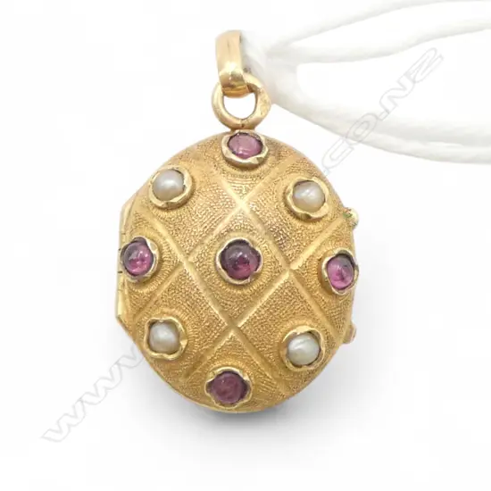 ANTIQUE 15ct GOLD LOCKET set w rubies & seed pearls 2.7gms