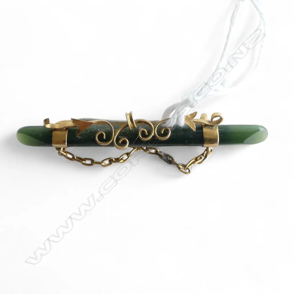 9ct GOLD & GREENSTONE BAR BROOCH W.45mm 2.7gms Image 1++
