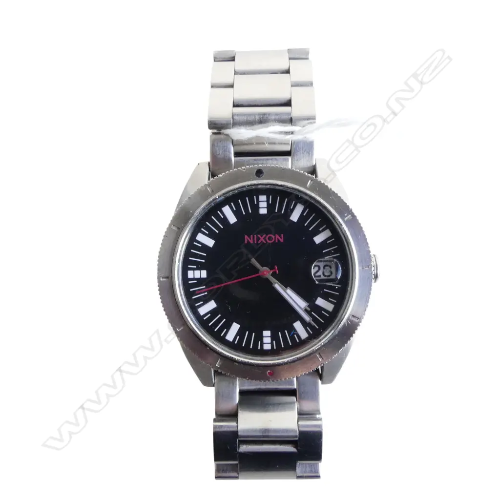 NIXON ROVER JAPANESE GENTS AUTOMATIC WRISTWATCH purchased 2013, original receipt, battery, running Image 1++