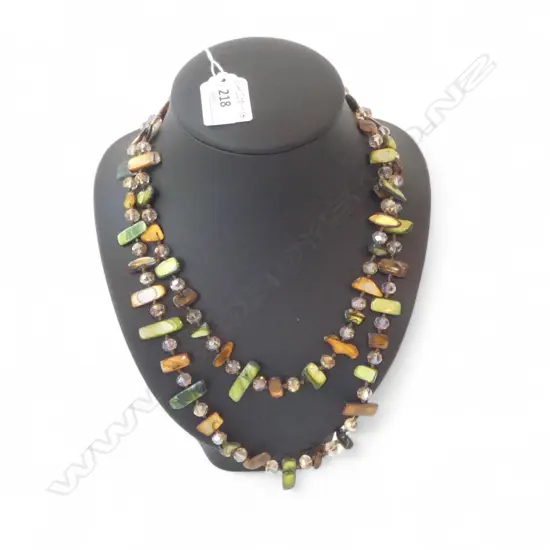 POLISHED SHELL & GLASS BEAD NECKLACE, L.1006mm 