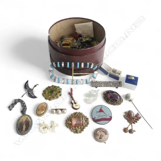 VINTAGE COLLAR BOX of COSTUME JEWELLERY ETC