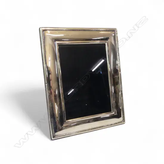 STG SILVER PHOTO FRAME, LONDON 1997 180x140mm