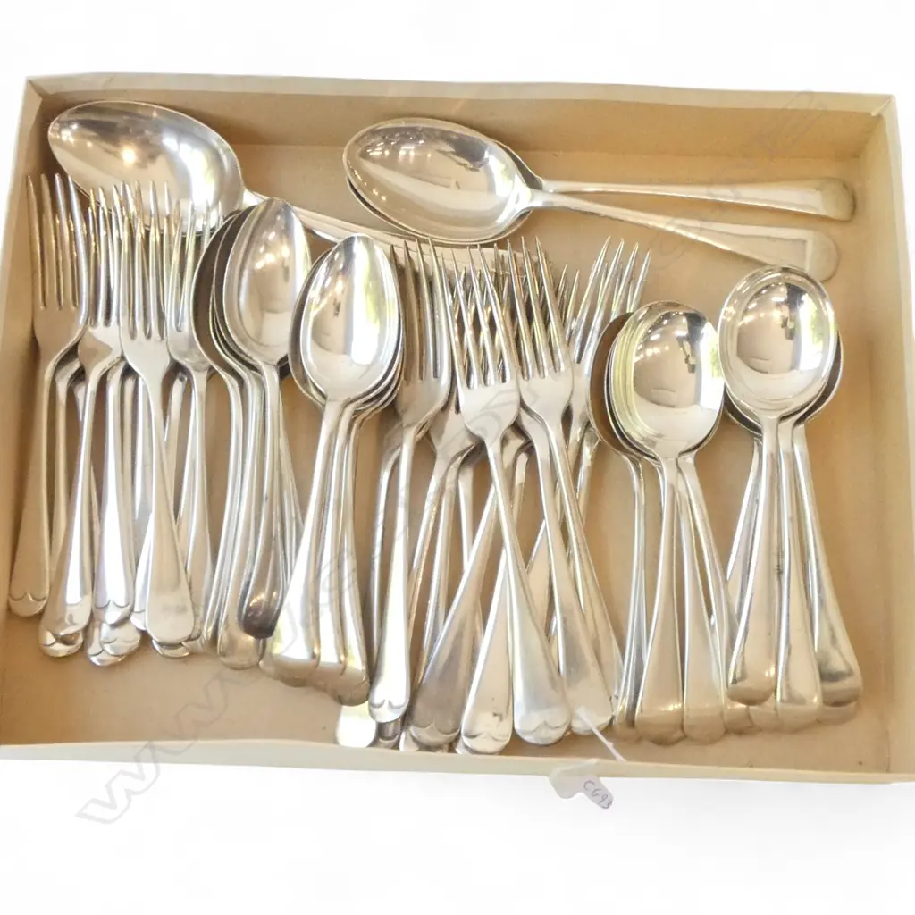52 PCS CUTLERY ‘OLD ENGLISH’ 12 EACH DINNER & LUNCH FORKS, DESSERT & SOUP SPOONS, & 4 SERVING SPOONS EPNS Image 1++