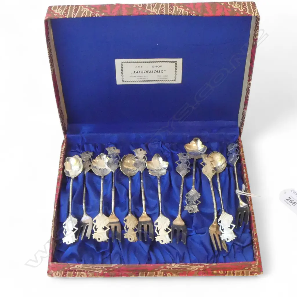BOXED SET INDONESIAN SPOONS & FORKS, stamped 800 but not testing as silver Image 1++