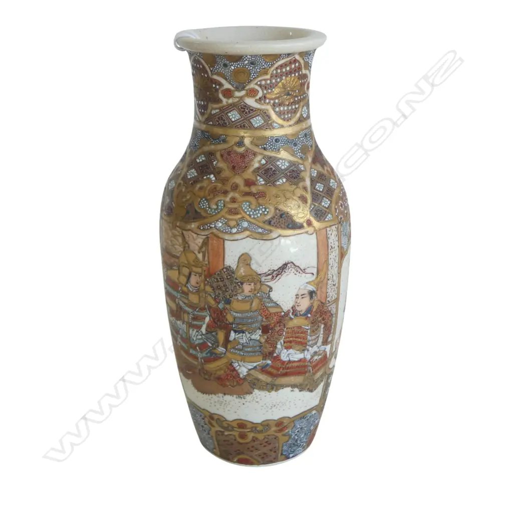 JAPANESE SATSUMA VASE H.235mm small chip to base Image 1++