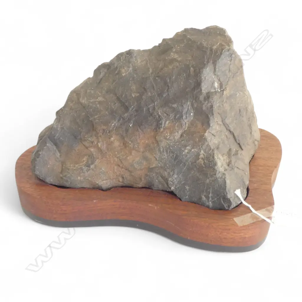 SUISEKI / SCHOLARS STONE ON MAHOGANY STAND W.300mm Image 1++