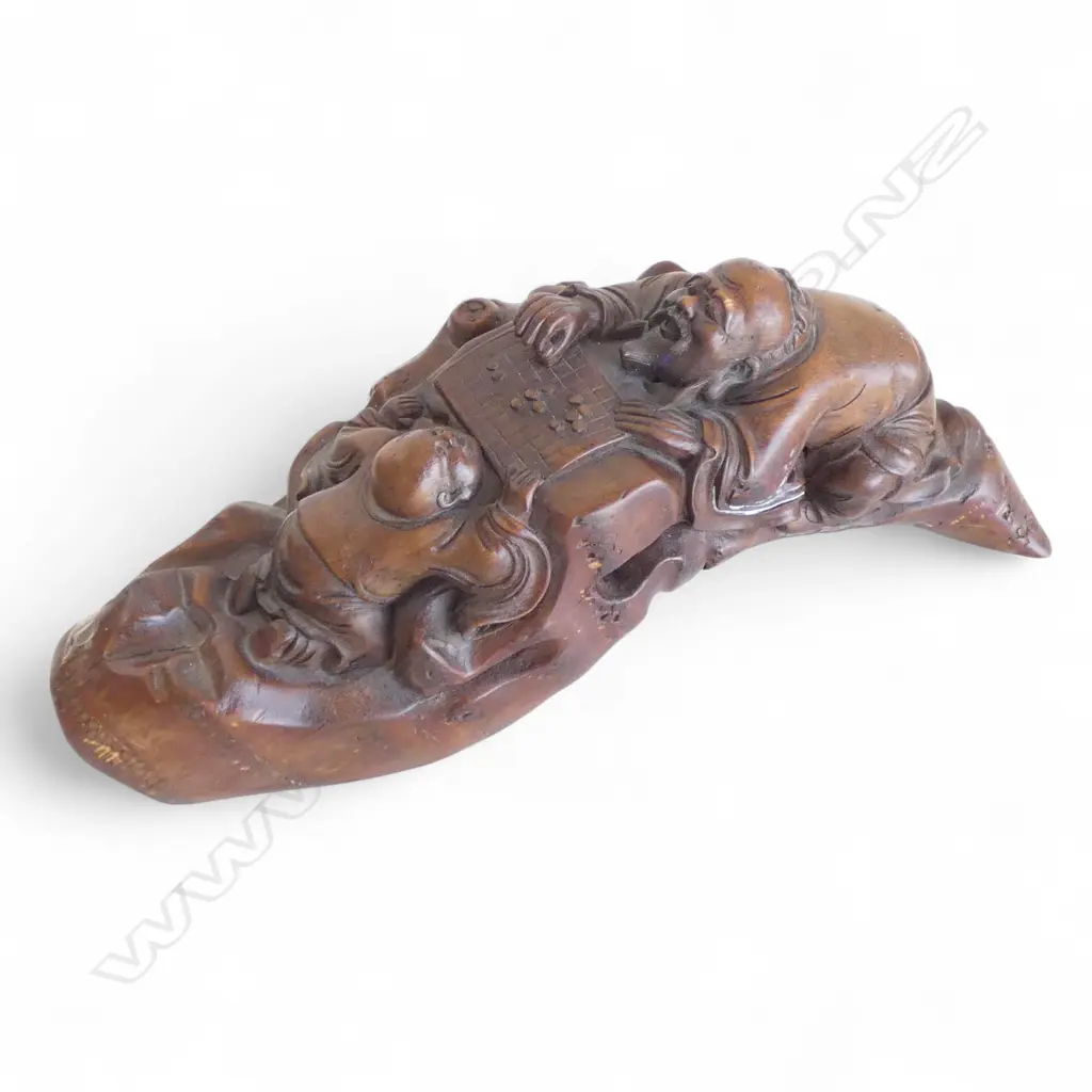 CARVED BAMBOO ROOT; 2 MEN PLAYING CHEQUERS L.360mm Image 1++