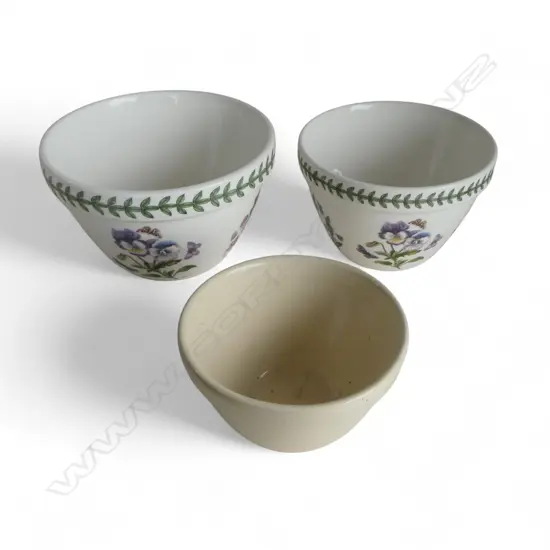 2 PORT MERION BOTANIC GARDENS MIXING BOWLS Dia.175mm + CROWN LYNN BEEHIVE MIXING BOWL  Dia.130mm tiki stamp