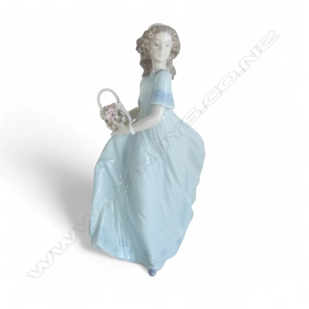 LLADRO #6130 'SPRING ENCHANTMENT' H.230mm + BOX Image 1++