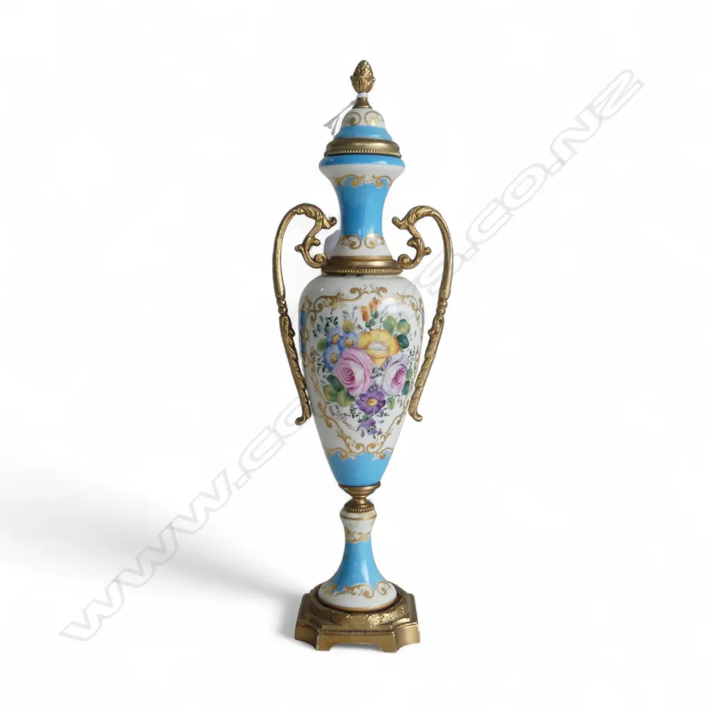 EARLY 20thC FRENCH PORCELAIN & GILT URN hand painted H.310mm. Image 1++