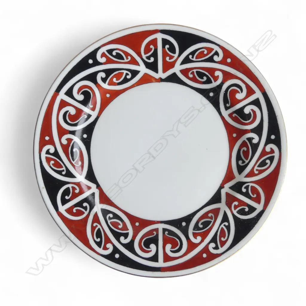 ROYAL DOULTON 'MAORI ART' PLATE Dia.157mm Image 1++