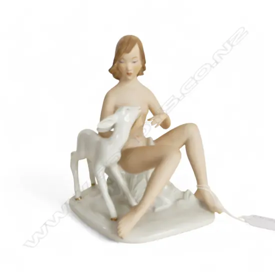 GERMAN WALLENDORF NUDE w. FAWN H.170mm