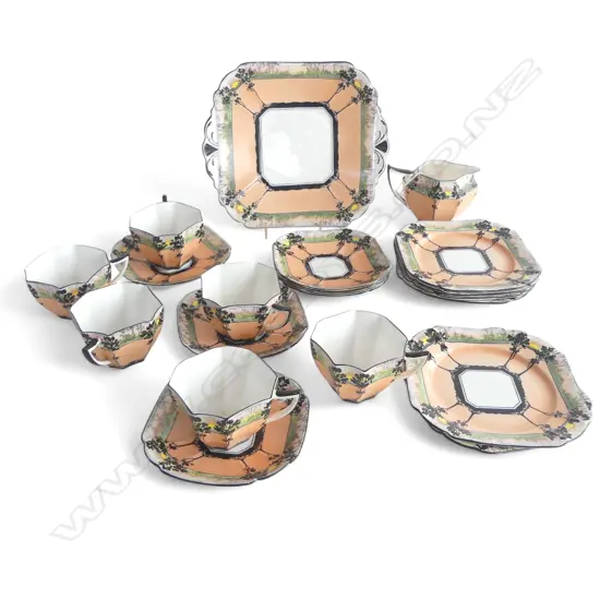 SHELLEY  DECO CHINA AURTUM PAT TEASET 6CSPS CAKE PLATE & CREAM JUG
