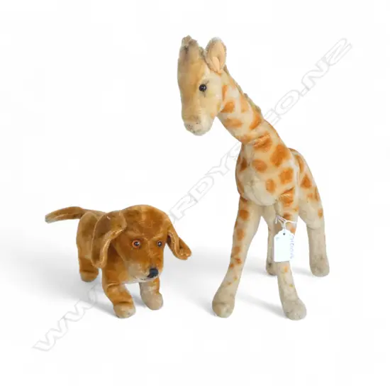 2 VINTAGE STEIFF TOYS; GIRAFFE AND SAUSAGE DOG